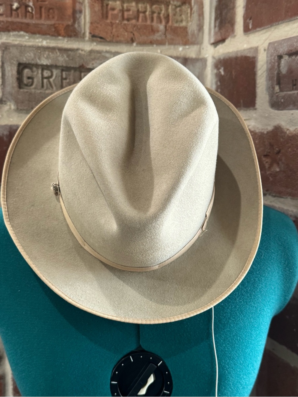 Borsalino Alessandria Qualita Superiore Fur Felt Fedora Hat Taupe Size 57: 7 1/8